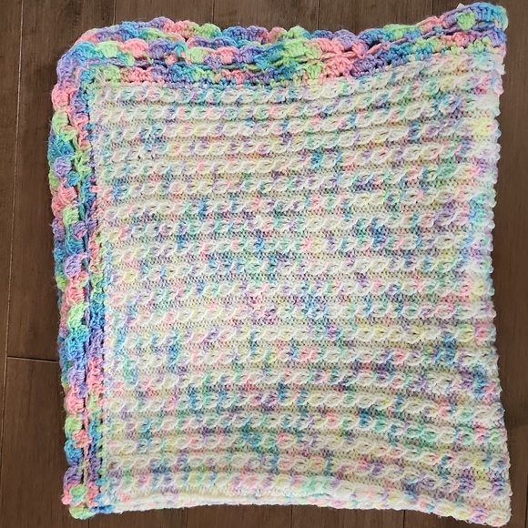 Vintage Handmade Knit Blanket - Picture 5 of 6